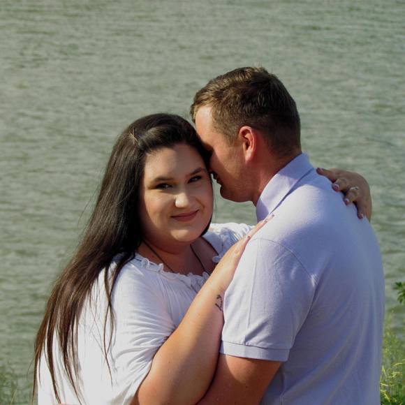 Meet your Posher, Hayley - Picture 1 of 1